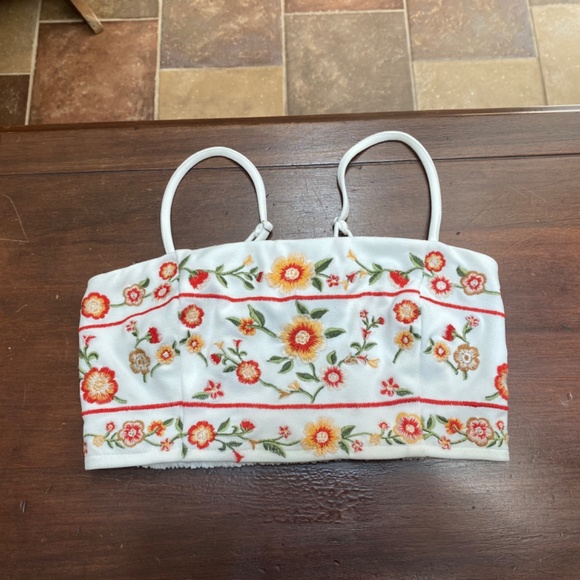 Forever 21 S embroidered boho crop top w/adjustable straps - Picture 8 of 8